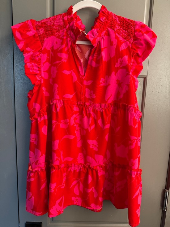 Umgee Tops - Womens Red & Pink Floral Tiered shirt